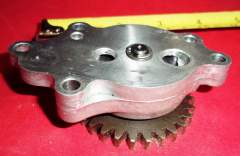 (Z 400 Twin) Oelpumpe 16083-004 PUMP OIL ASSY 15 % DISCOUNT (Flugrost/LITTLE RUST)