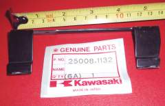 (Z 1000 GTR) Halter Armaturen oben 25008-1132 BRACKET METERS UPPER