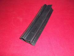 (Z 1000 GTR) Gummileiste Hitzeschutz Verkleidung 39145-1079 TRIM SEAL HEAT GUARD COWLING ca. 110 mm